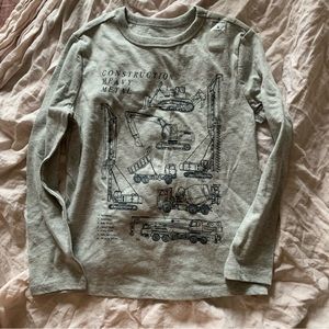 ☀️ Gray gap construction long sleeve shirt